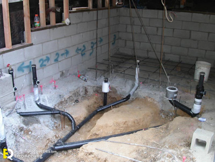 basement-bathroom-plumbing-pipes.png