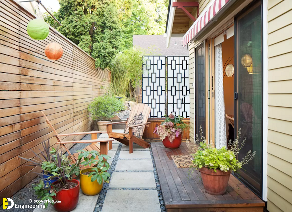 small_backyard_ideas_privacy_screen.png