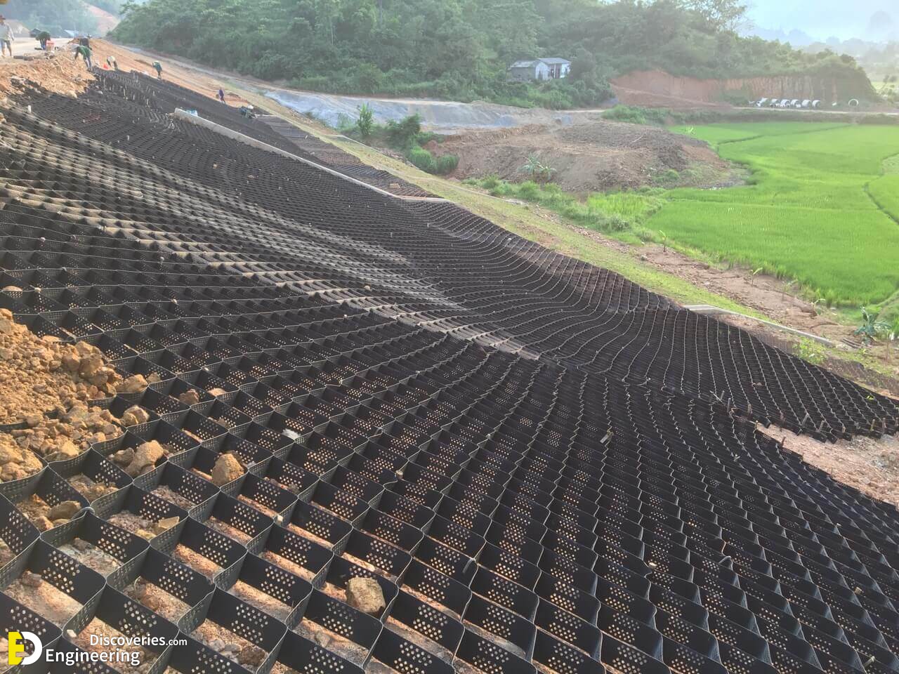 Geocells-for-slope-protection-in-VN-4.jpg