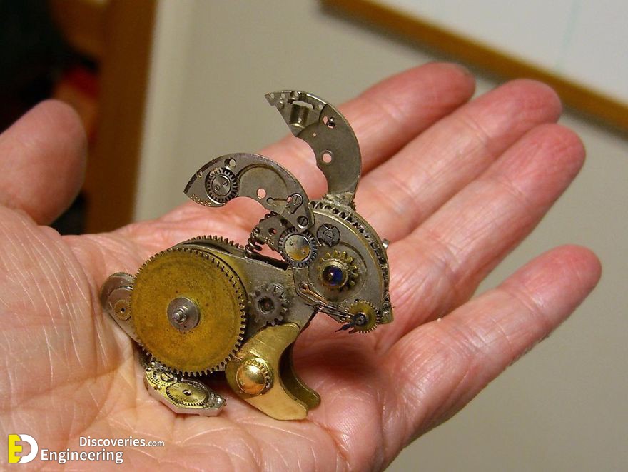 steampunk-sculpture-susan-beatrice__880.jpg