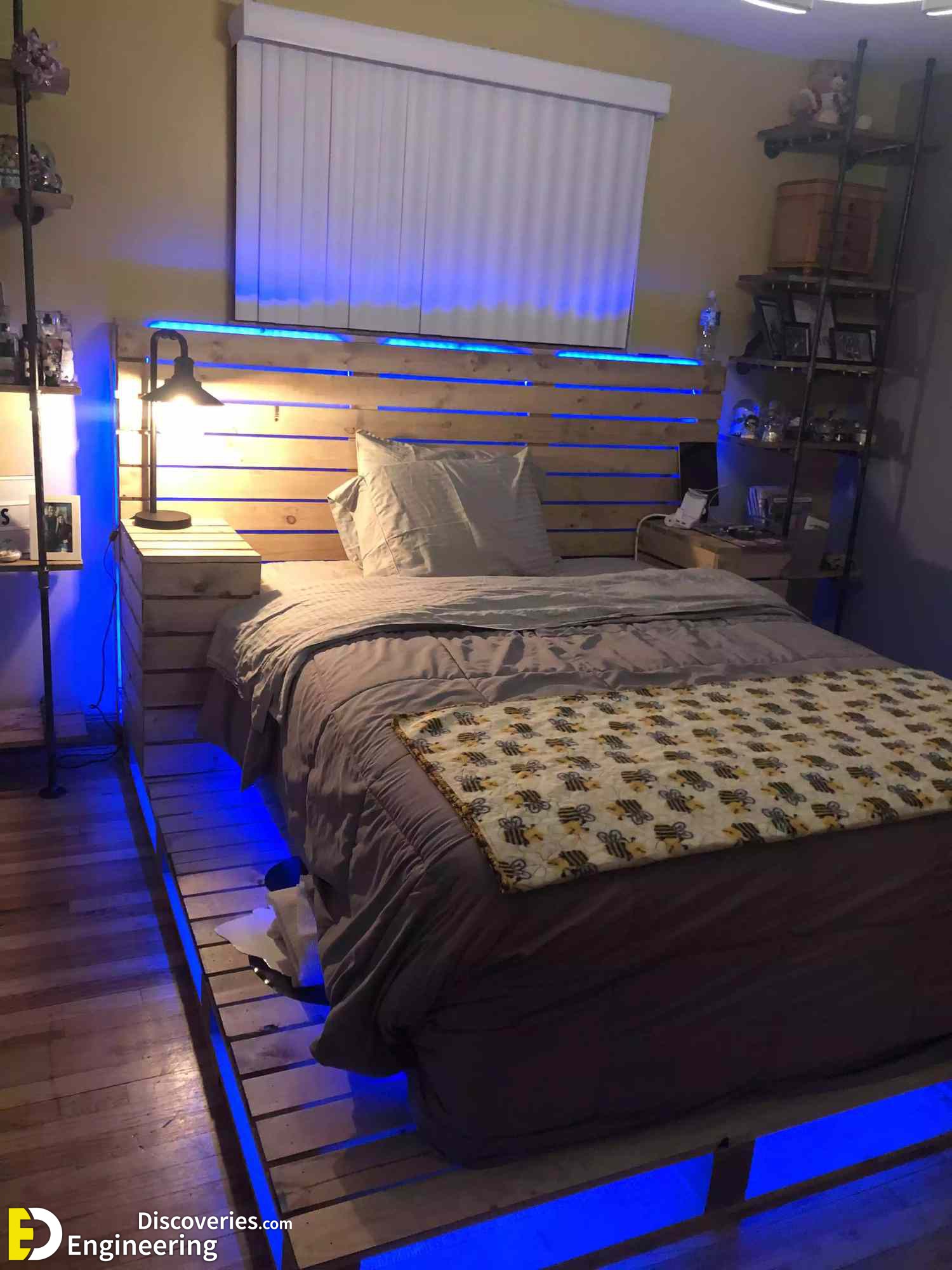 CompletedbedroomsetcourtesyPalletWoodbyRobyn-d6b86668e07a4d0f8c4b592755613538-17f95d6c68a240108c1a1b1cef2275cb.jpg