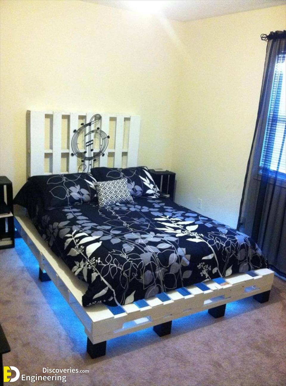Pallet-Bed.jpg