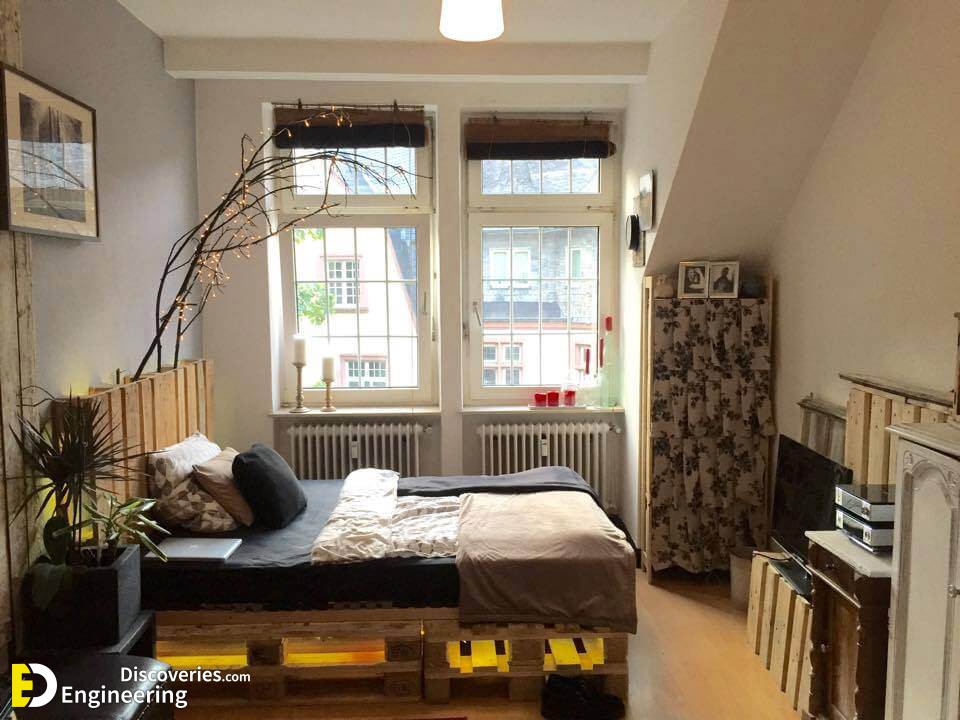pallet-platform-bed-with-lights.jpg