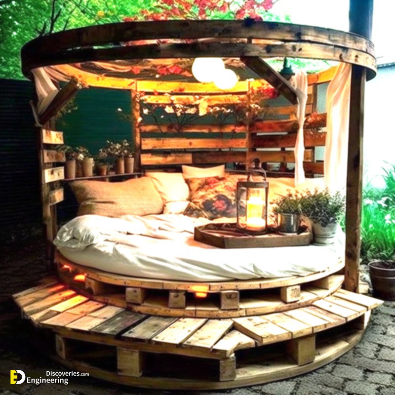Wood-pallet-Round-Bed-with-Roof-11.jpg
