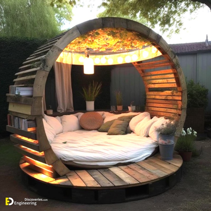 Wood-pallet-Round-Bed-with-Roof-23.jpg