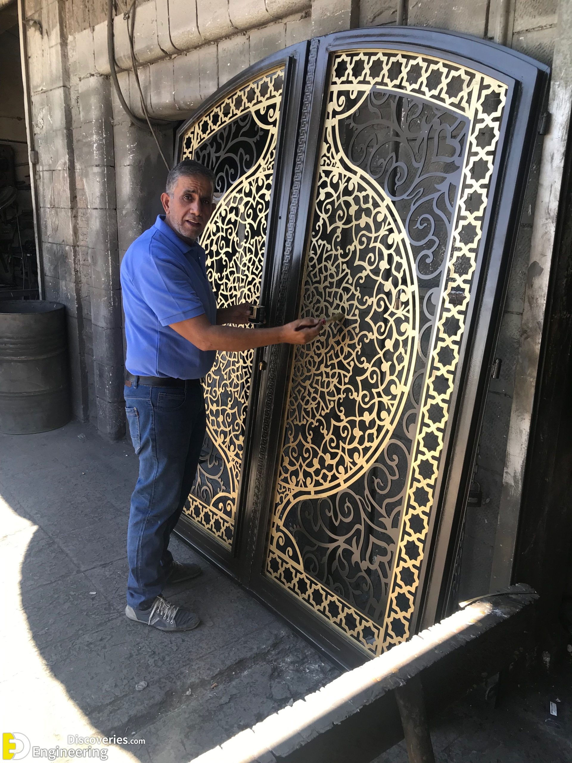 1-engineering-discoveries-gorgeous-front-entry-gate-design-ideas-1-1-scaled.jpg