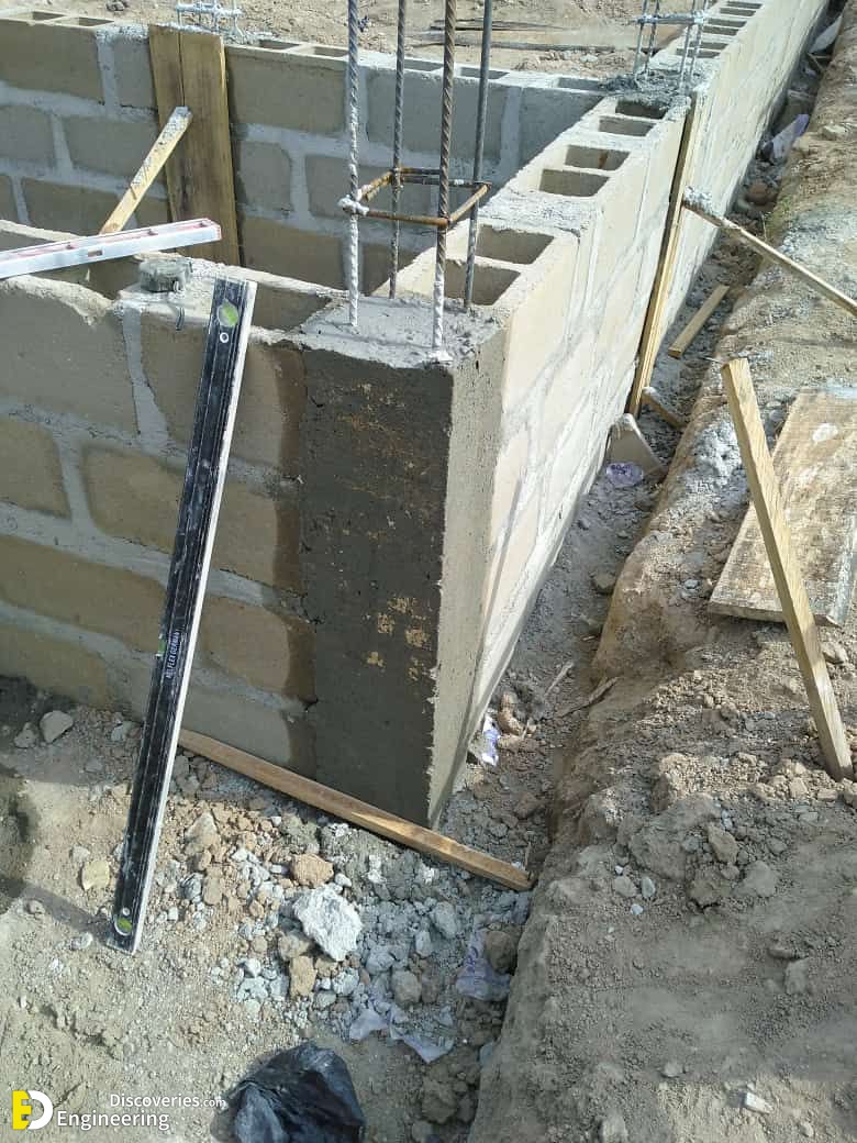 10-engineering-discoveries-302B-pictures-of-hollow-concrete-block-work.jpg