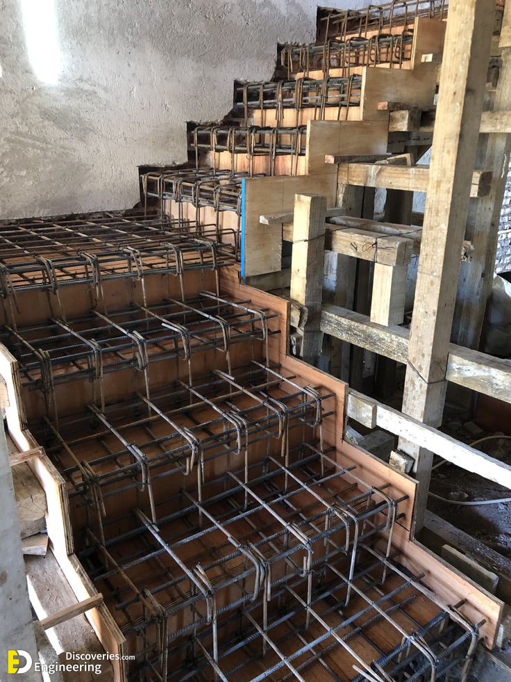 13-engineering-discoveries-302B-pictures-showing-rcc-concrete-stairs-under-construction.jpg