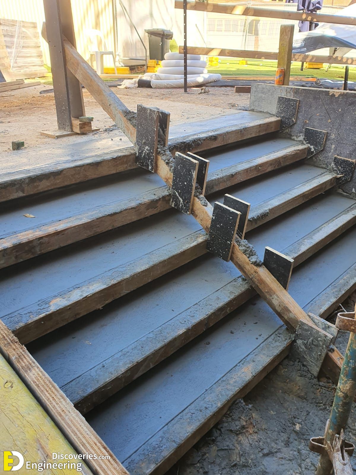 16-engineering-discoveries-how-to-construct-rcc-concrete-stairs.jpg