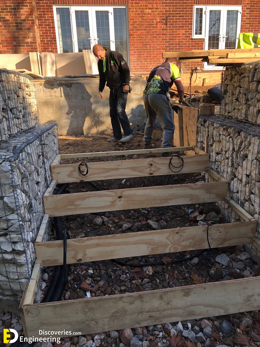 2-engineering-discoveries-how-to-construct-rcc-concrete-stairs.jpg