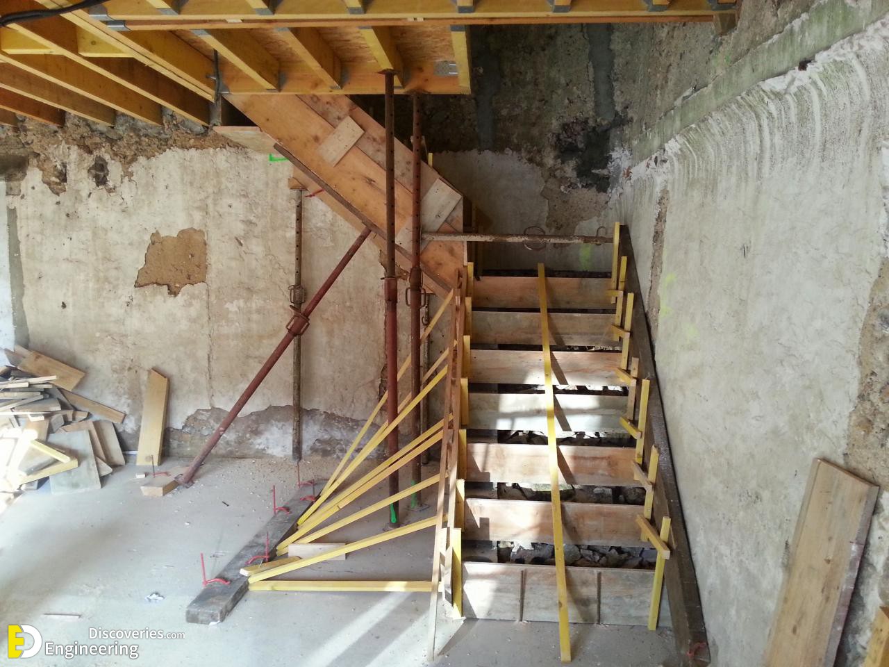 21-engineering-discoveries-302B-pictures-showing-rcc-concrete-stairs-under-construction.jpg