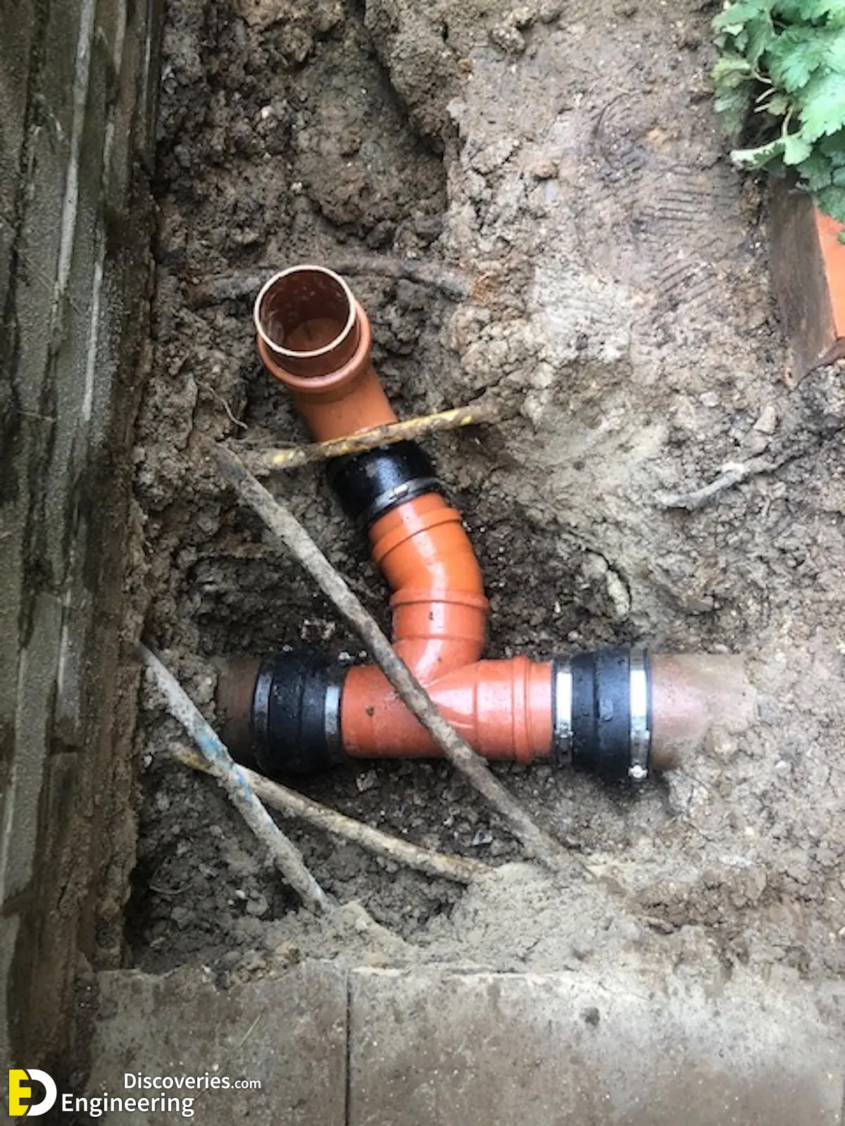 24-engineering-discoveries-402B-images-to-help-you-better-understand-house-drainage-system-installation.jpg