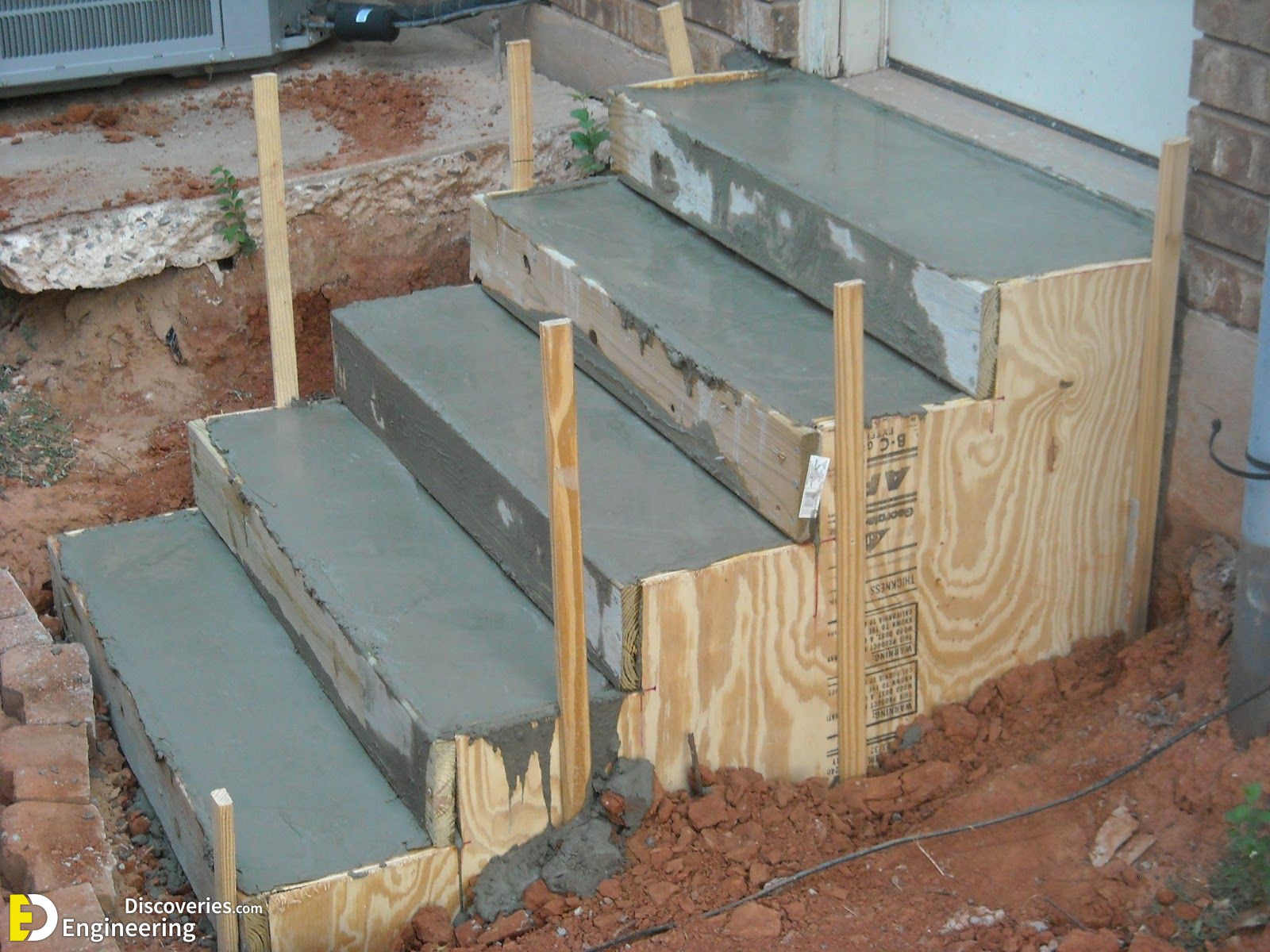 24-engineering-discoveries-how-to-construct-rcc-concrete-stairs.jpg