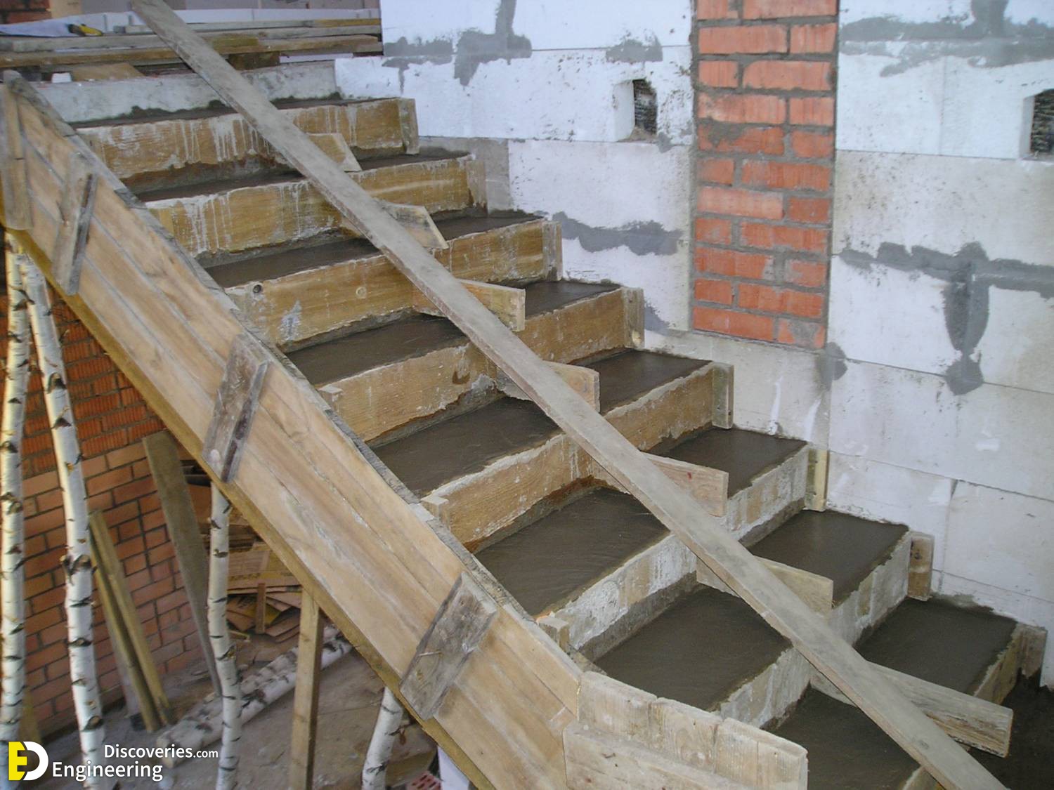 28-engineering-discoveries-how-to-construct-rcc-concrete-stairs.jpg
