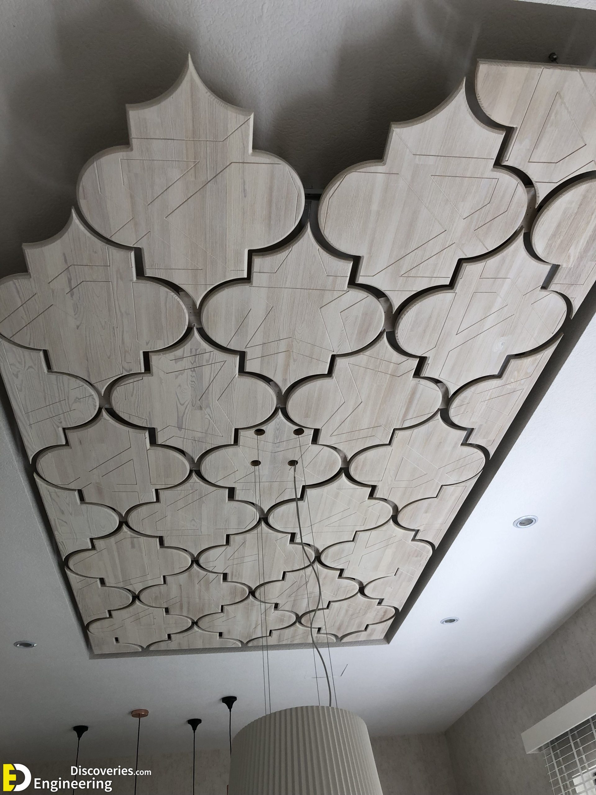1-engineering-discoveries-modern-and-stylish-wood-ceiling-innovations-you-need-to-see-scaled.jpg