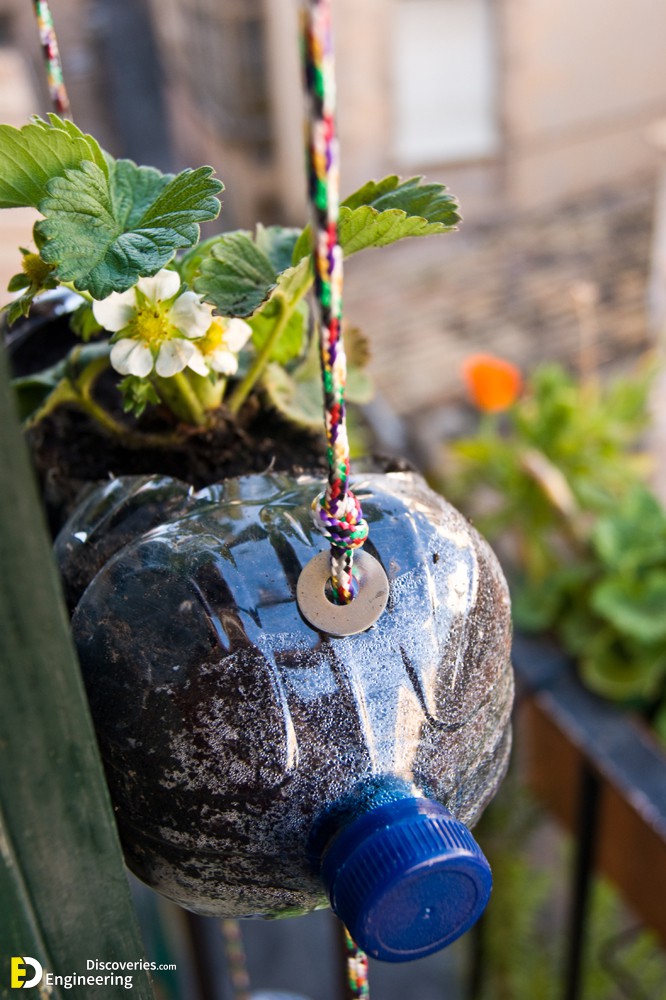 11-engineering-discoveries-312B-creative-ways-to-recycle-old-plastic-bottles.jpg