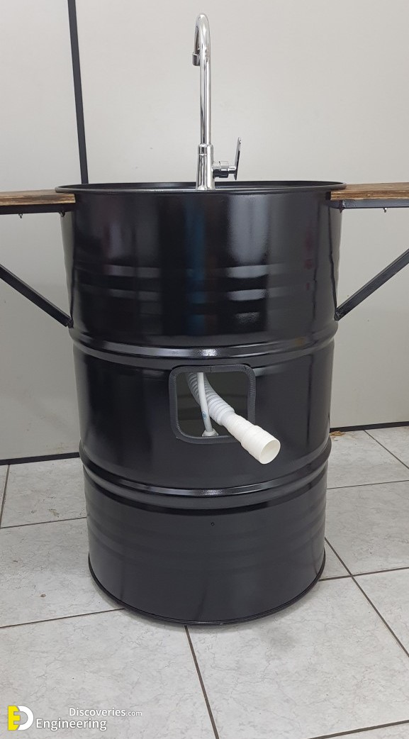 23-engineering-discoveries-inspiring-ways-to-upcycle-oil-barrels-into-beautiful-furniture.jpg