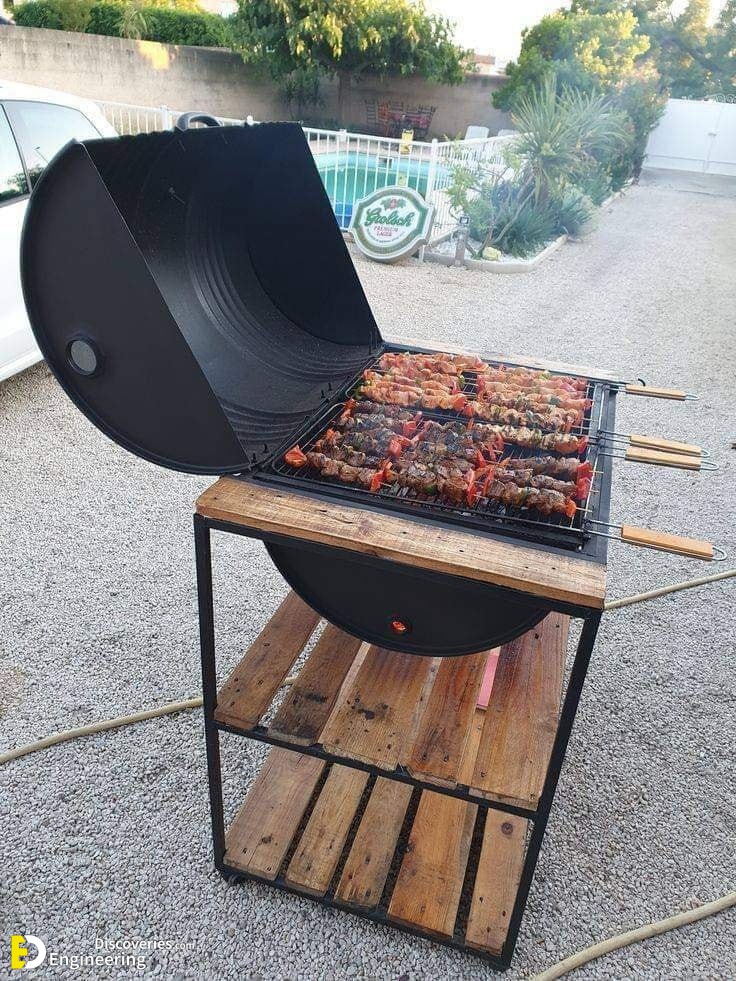 3-engineering-discoveries-inspiring-ways-to-upcycle-oil-barrels-into-beautiful-furniture.jpg