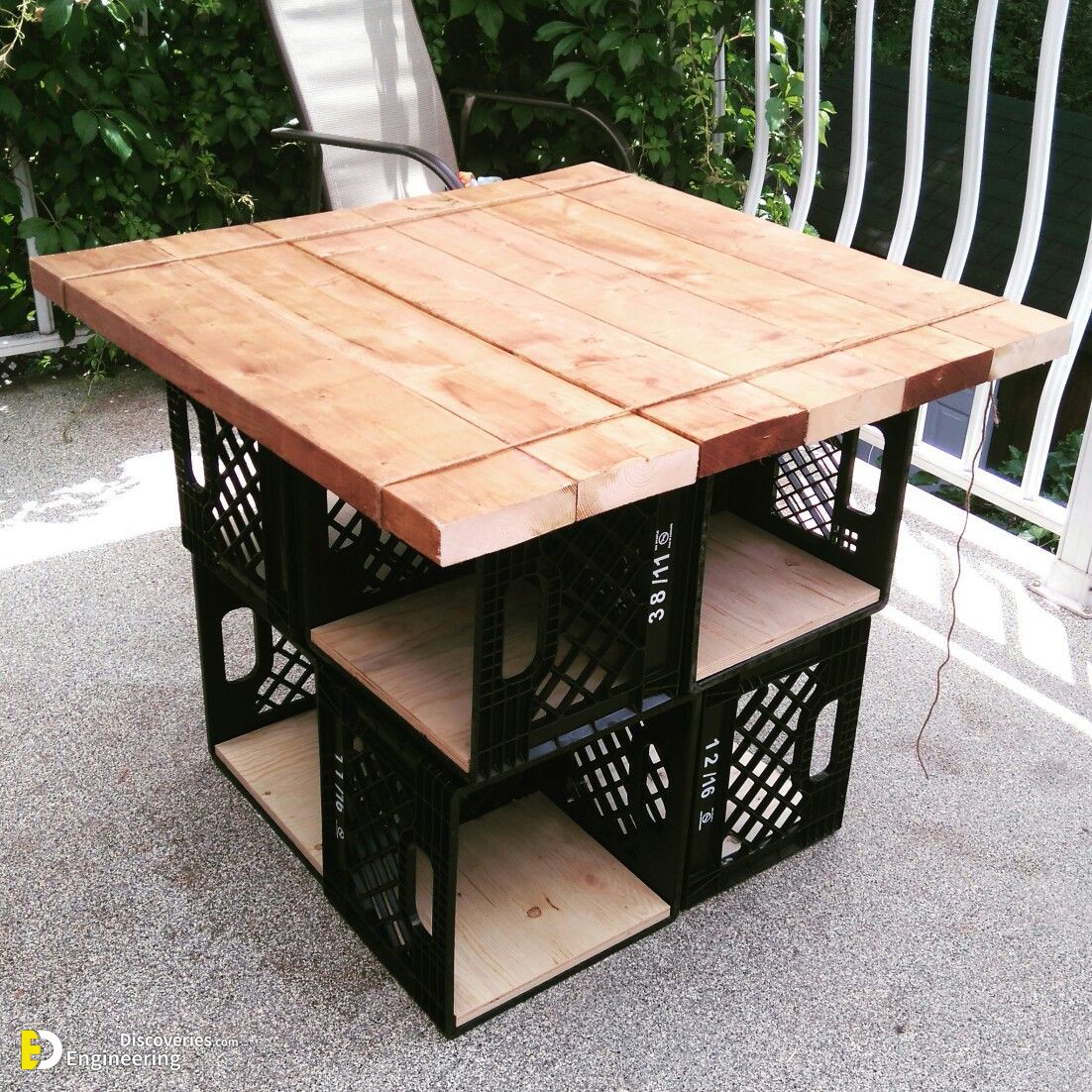 33-engineering-discoveries-recycling-plastic-boxes-into-creative-furniture-and8211-do-it-yourself.jpg