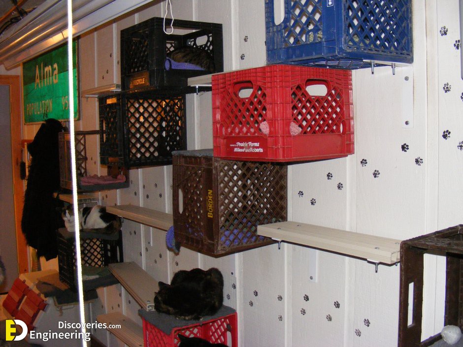 37-engineering-discoveries-recycling-plastic-boxes-into-creative-furniture-and8211-do-it-yourself.jpg