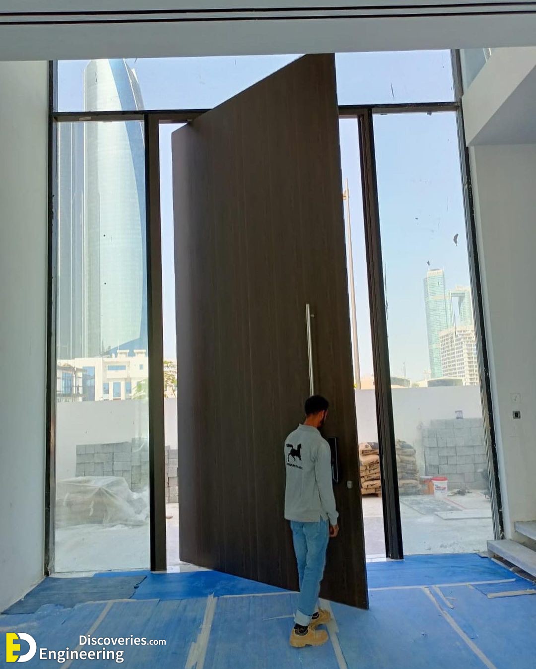 4-engineering-discoveries-innovative-front-door-designs-that-will-inspire-you.jpg