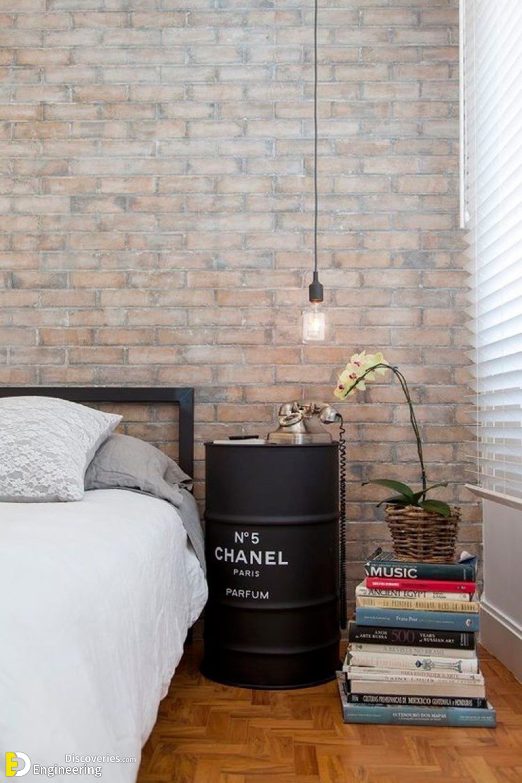 9-engineering-discoveries-352B-clever-ideas-for-decorating-your-home-with-old-drums.jpg