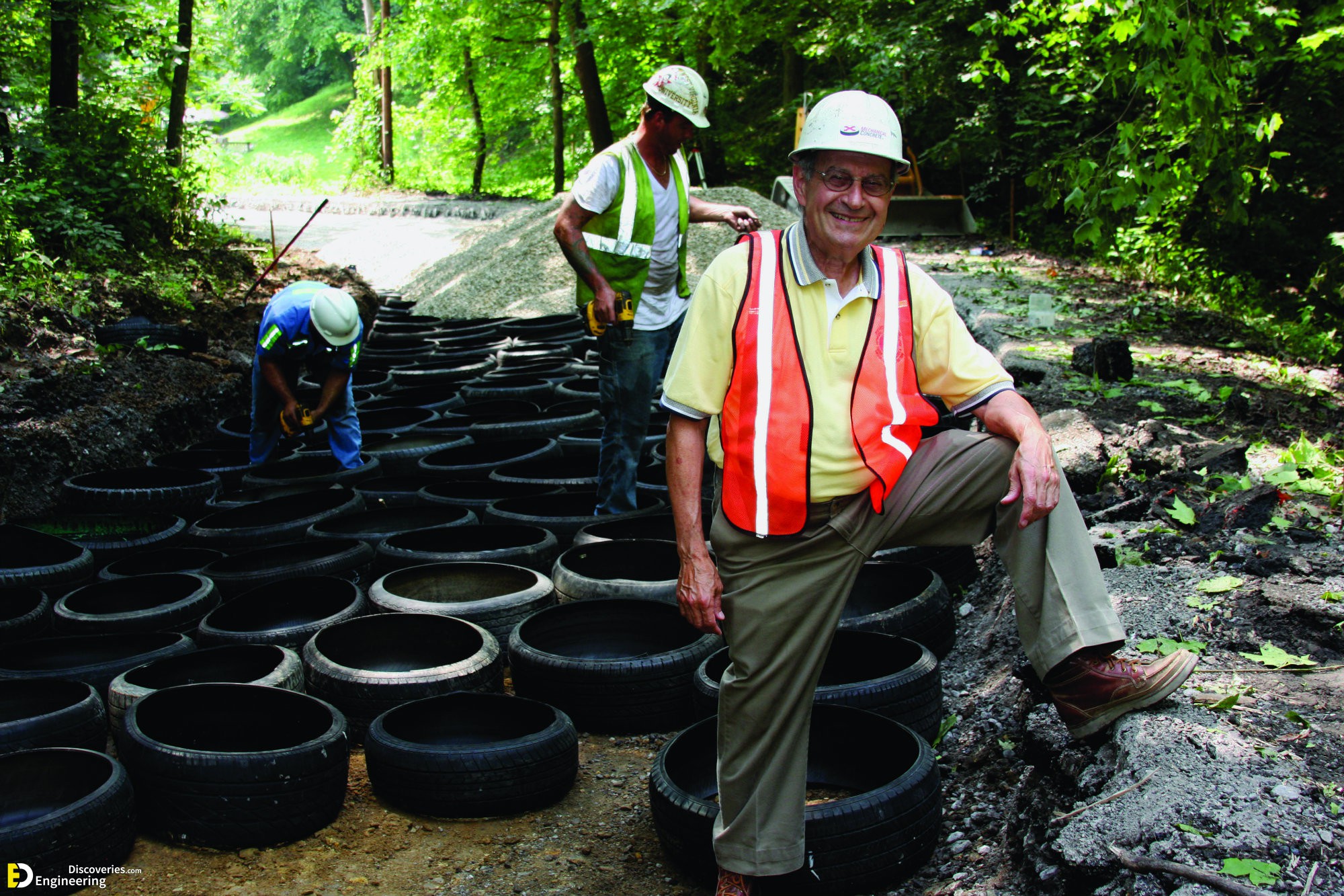 10-engineering-discoveries-construction-of-low-traffic-roads-by-using-old-tires.jpg