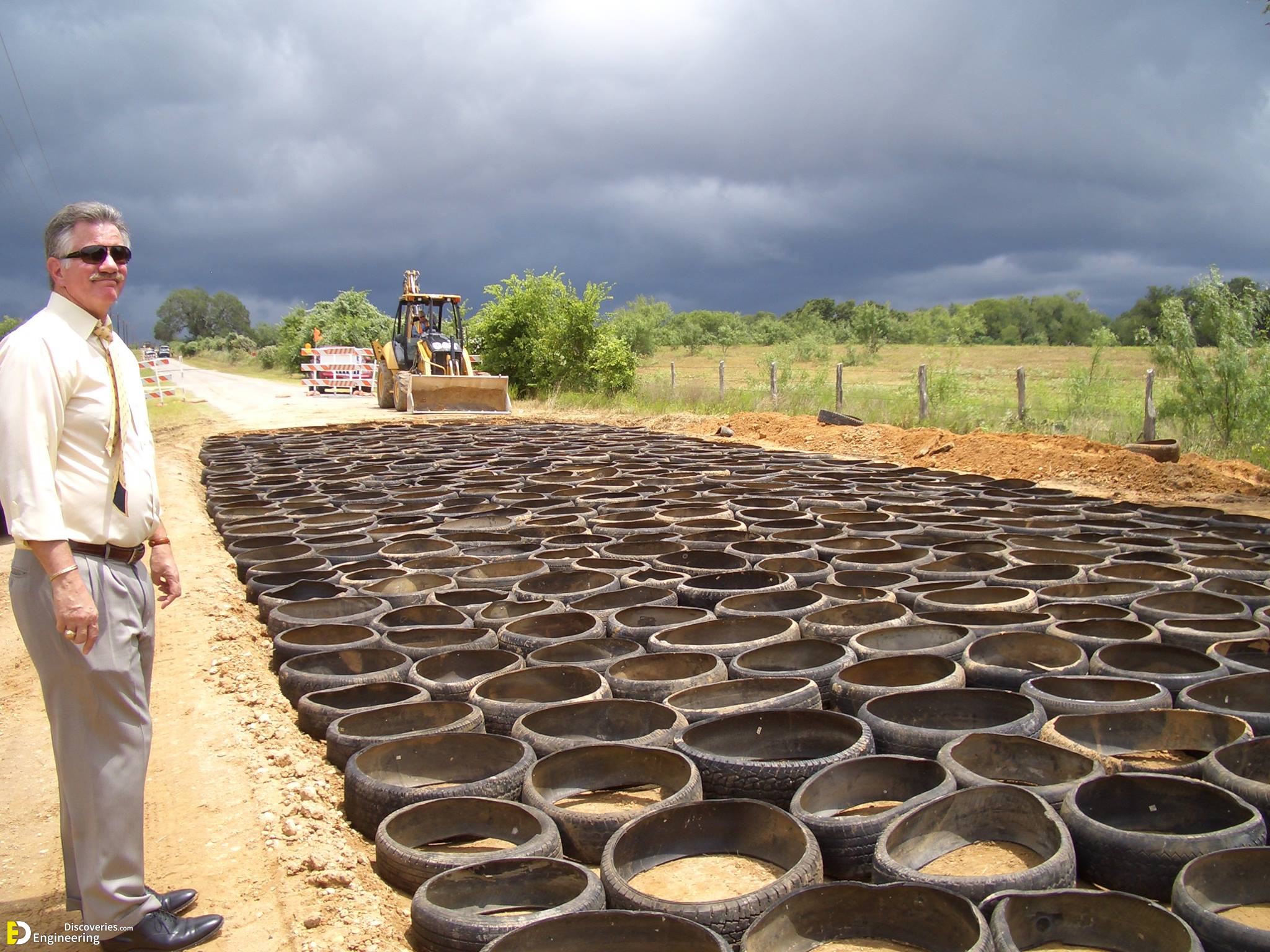 11-engineering-discoveries-construction-of-low-traffic-roads-by-using-old-tires.jpg