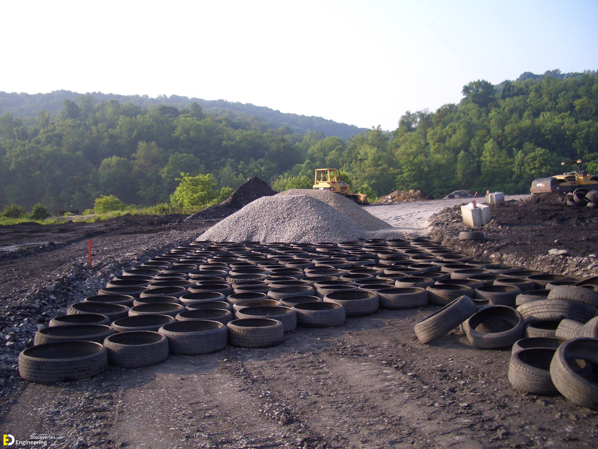 15-engineering-discoveries-construction-of-low-traffic-roads-by-using-old-tires.jpg