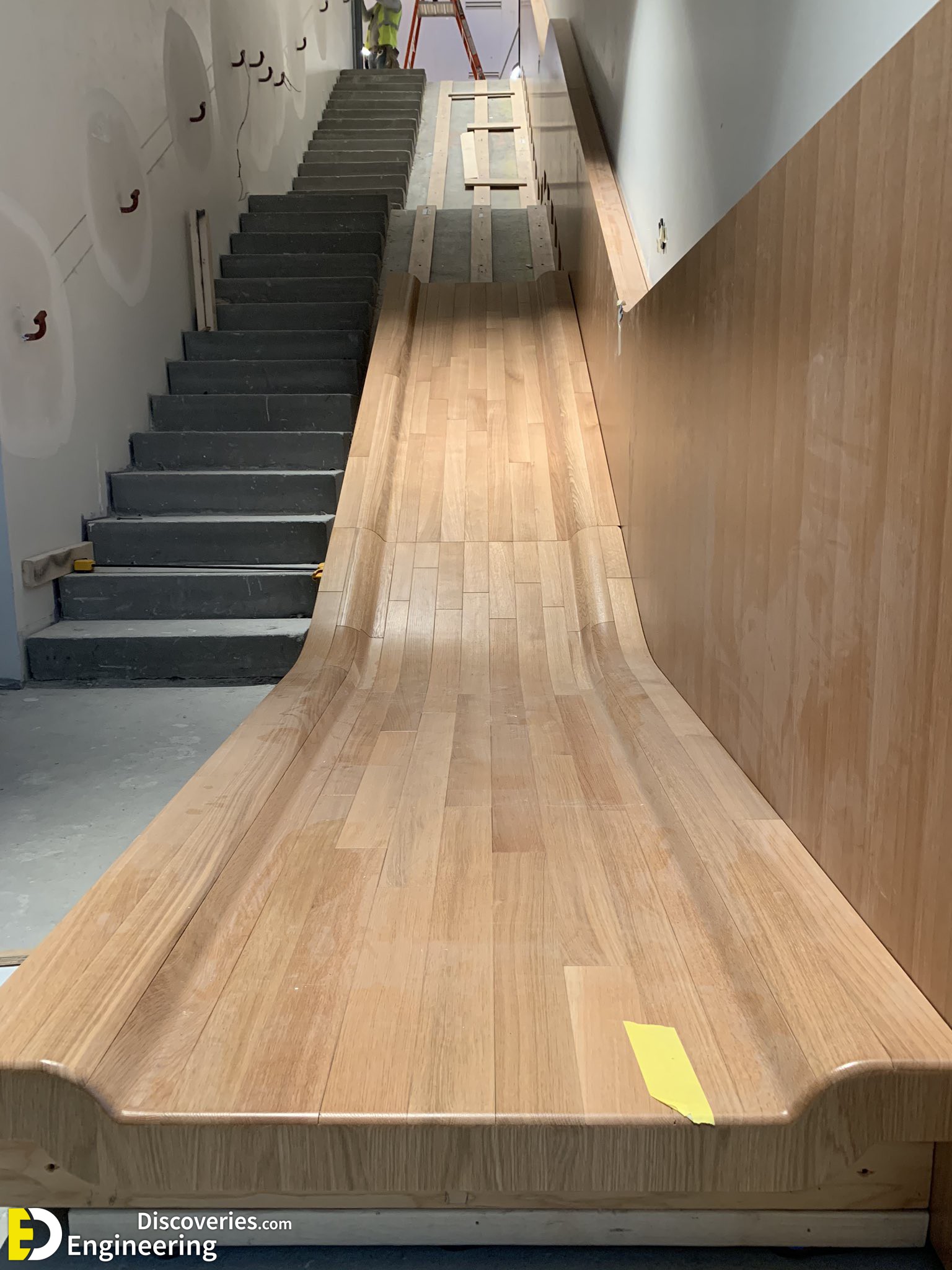 15-engineering-discoveries-the-mind-blowing-stairs-with-dreamy-skating-rink-for-kids.jpg