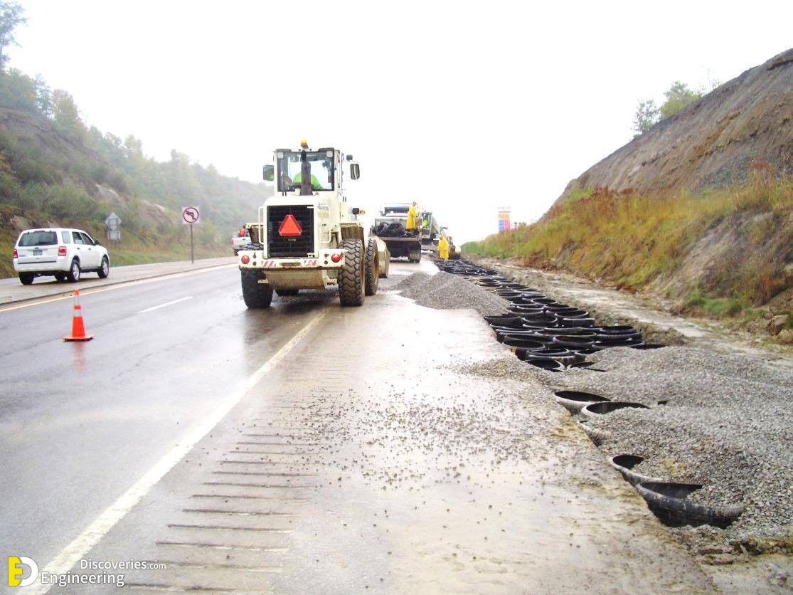 17-engineering-discoveries-construction-of-low-traffic-roads-by-using-old-tires.jpg
