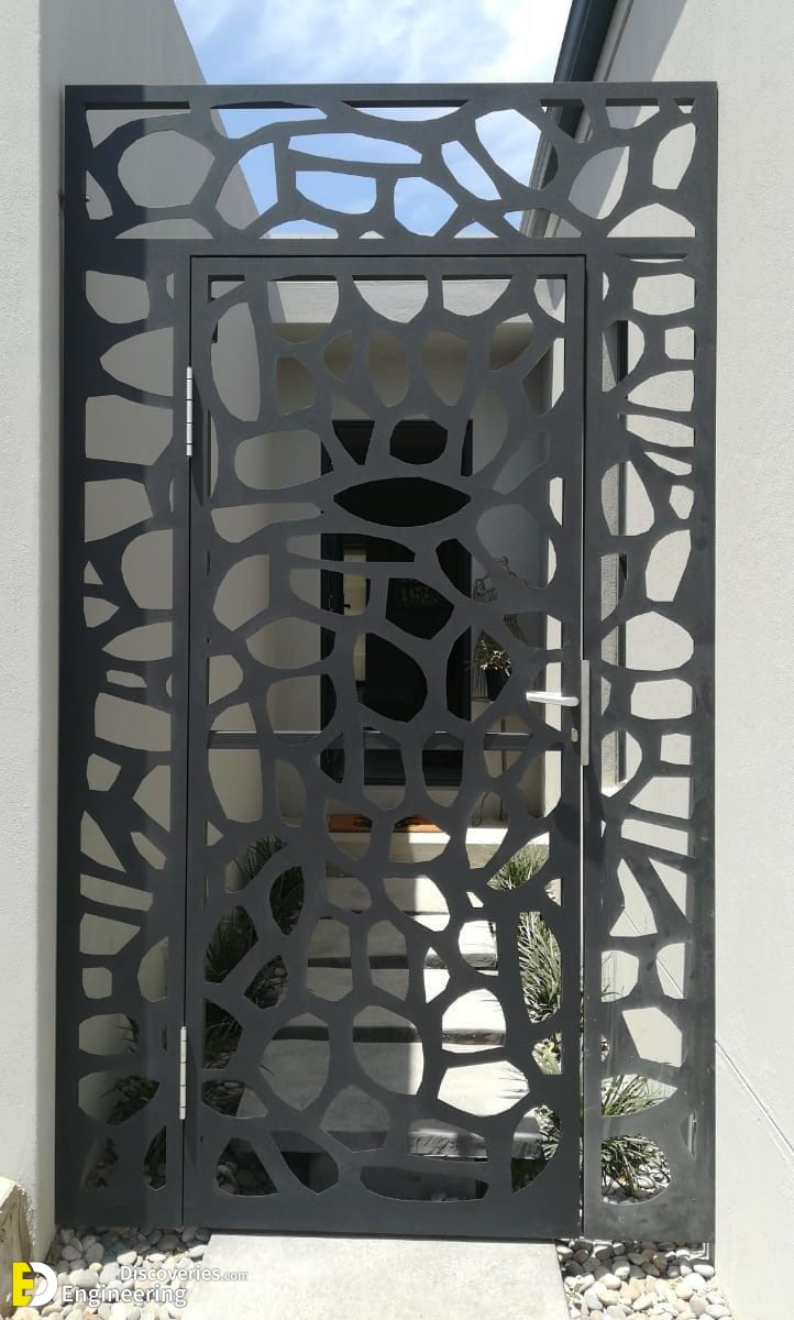 18-engineering-discoveries-the-artistry-of-cnc-laser-cutting-in-crafting-metal-doors.jpg
