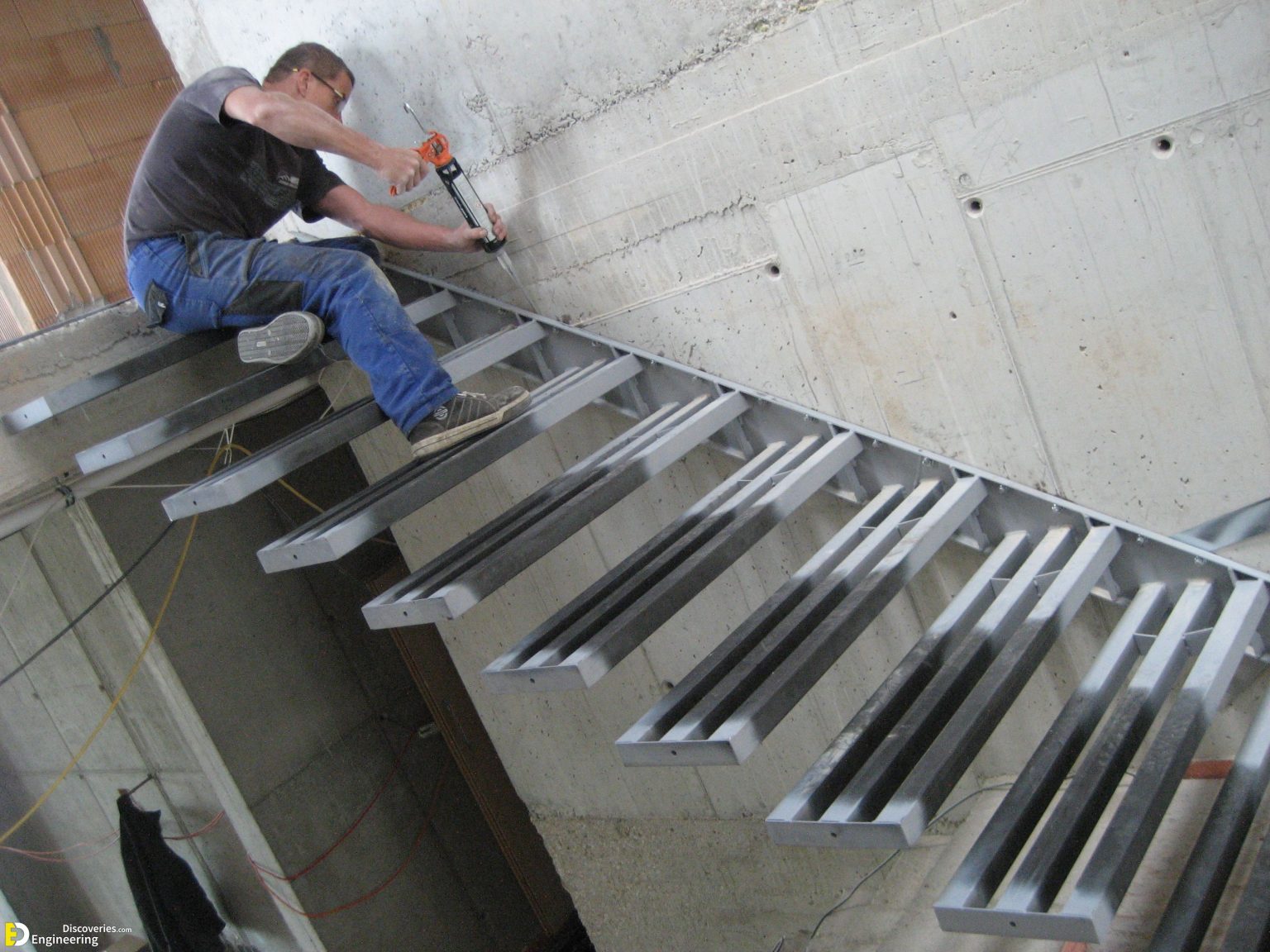 Step-by-Step Guide To Building Cantilevered Stairs | Engineering ...