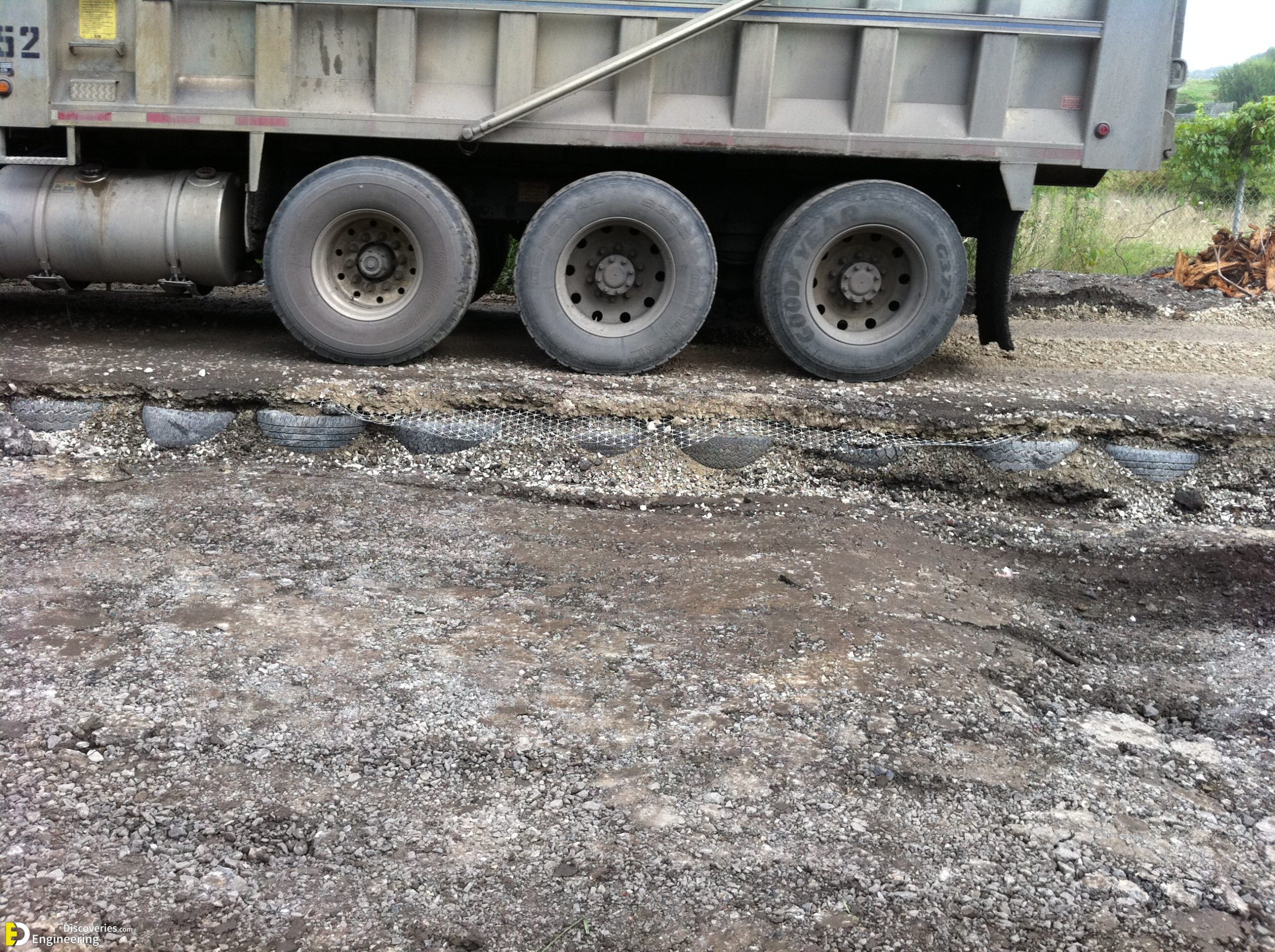 20-engineering-discoveries-construction-of-low-traffic-roads-by-using-old-tires-scaled.jpg