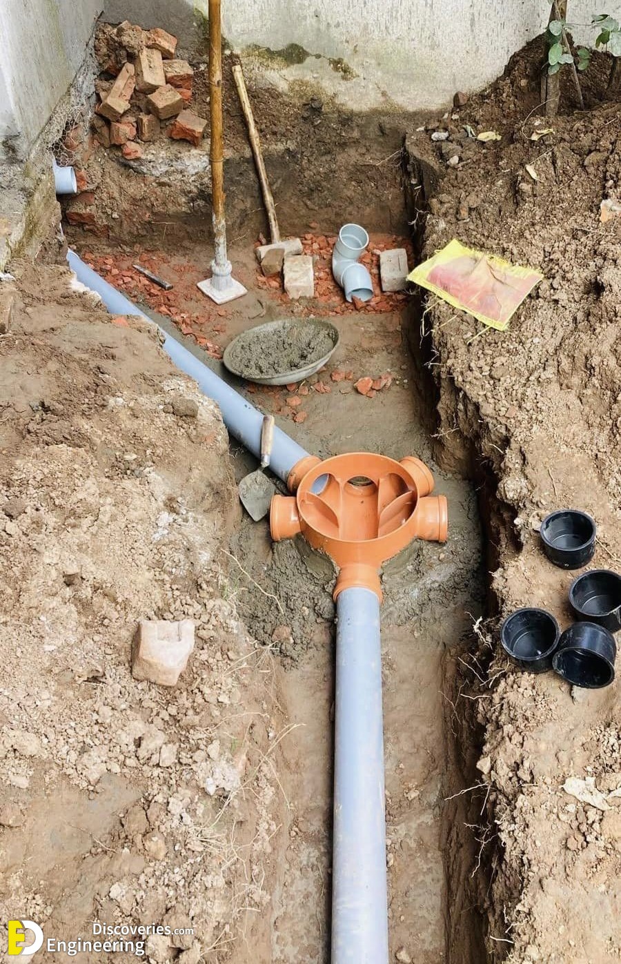 1-engineering-discoveries-beneath-our-feet-captivating-photos-show-the-intricate-world-of-underground-drainage-systems.jpg