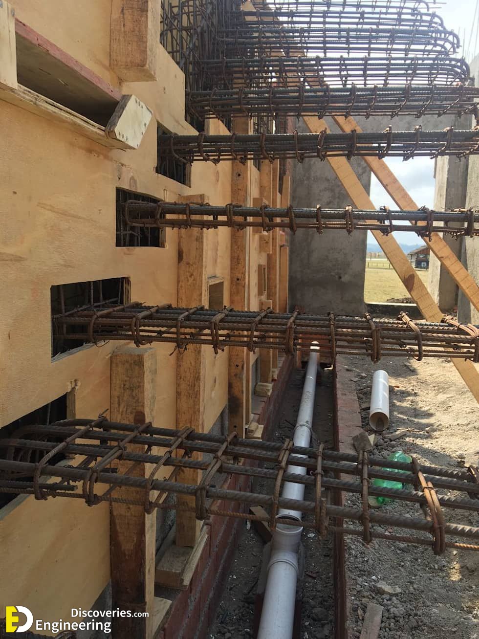 1-engineering-discoveries-the-comprehensive-architectural-guide-to-cantilevered-stairs.jpg