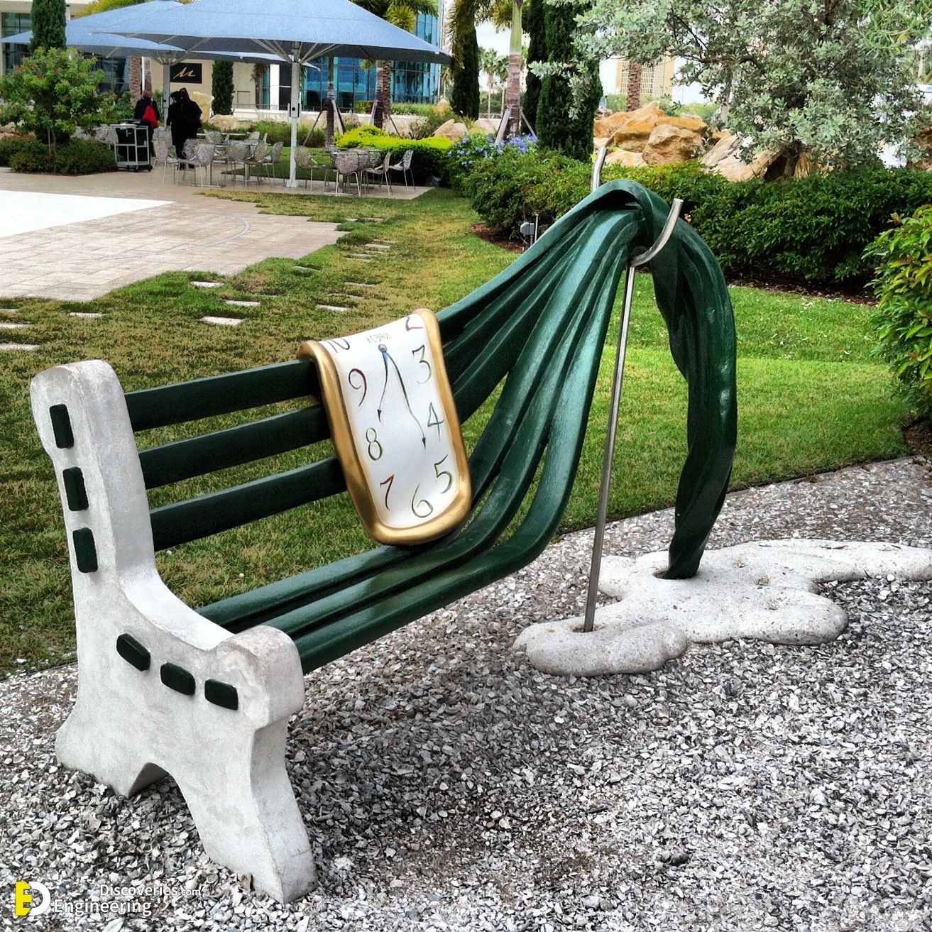 21-engineering-discoveries-public-spaces-personal-comfort-amazing-street-seating-designs-you-wonand8217t-believe.jpg
