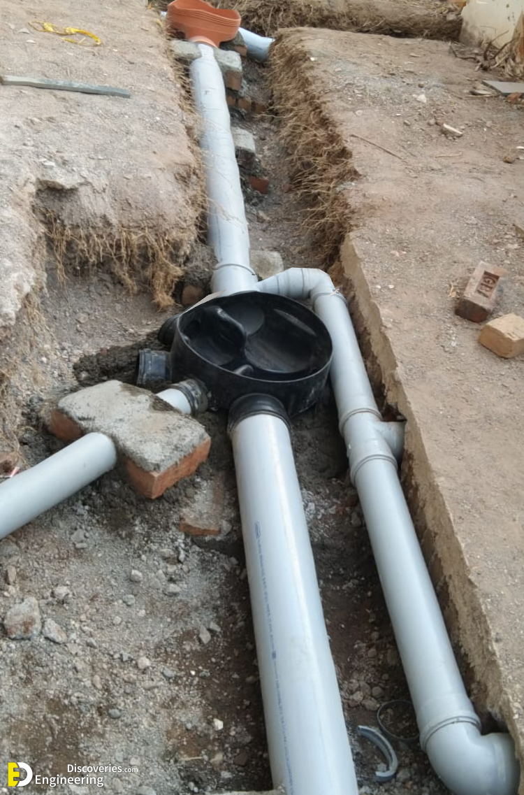 22-engineering-discoveries-beneath-our-feet-captivating-photos-show-the-intricate-world-of-underground-drainage-systems.png