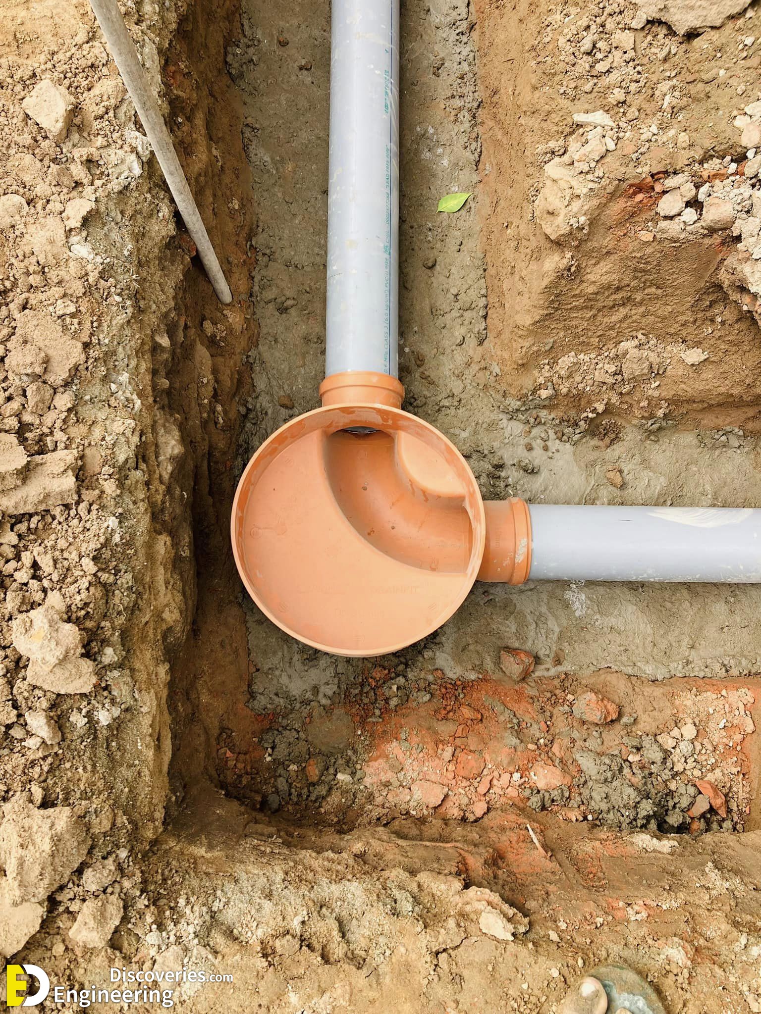 24-engineering-discoveries-beneath-our-feet-captivating-photos-show-the-intricate-world-of-underground-drainage-systems.jpg
