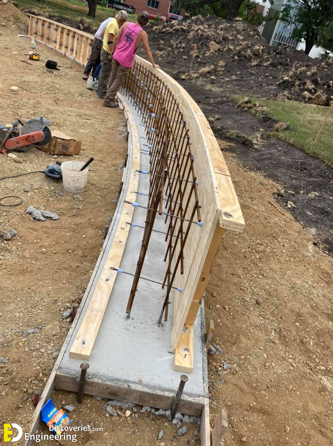 5-engineering-discoveries-learn-formwork-installation-through-282B-enlightening-photos.jpg