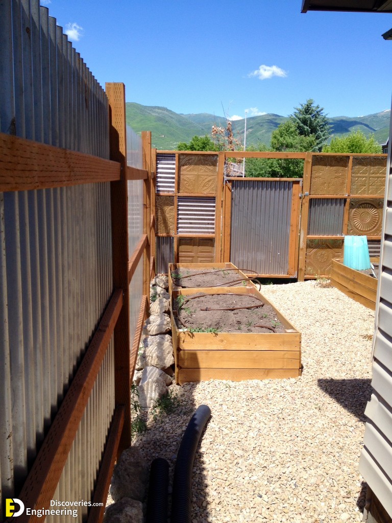 10-engineering-discoveries-how-to-fence-your-patio-without-spending-a-lot-in-the-process.jpg