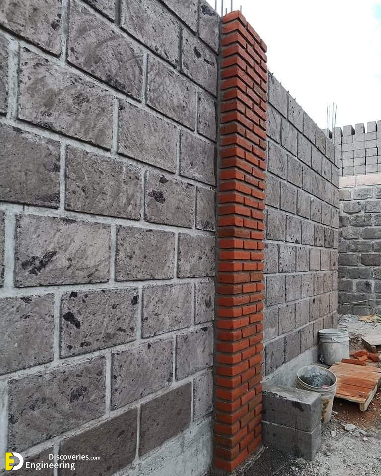 11-engineering-discoveries-332B-photos-record-the-results-of-workers-at-the-construction-site.jpg