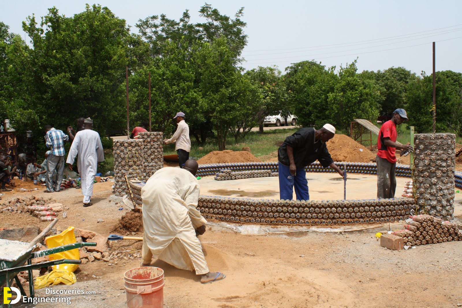 14-engineering-discoveries-how-to-build-a-house-made-from-pet-plastic-bottles.jpg