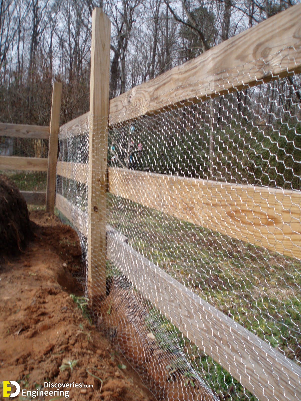 16-engineering-discoveries-how-to-fence-your-patio-without-spending-a-lot-in-the-process.jpg
