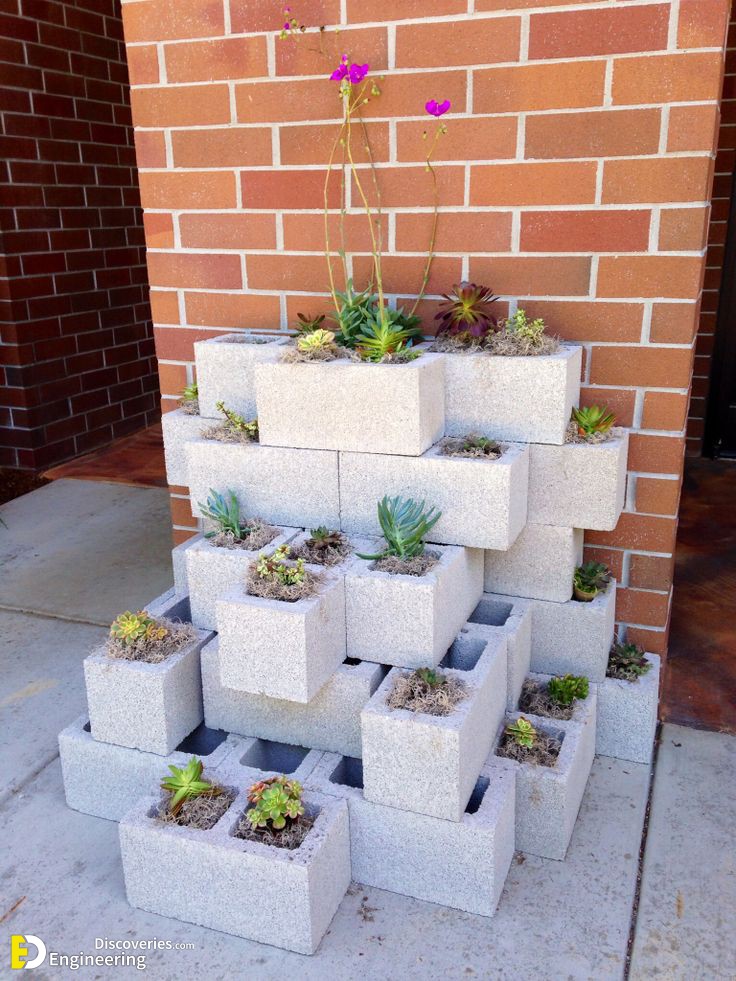 17-engineering-discoveries-creative-and-easy-garden-decorating-ideas-with-concrete-blocks.jpg