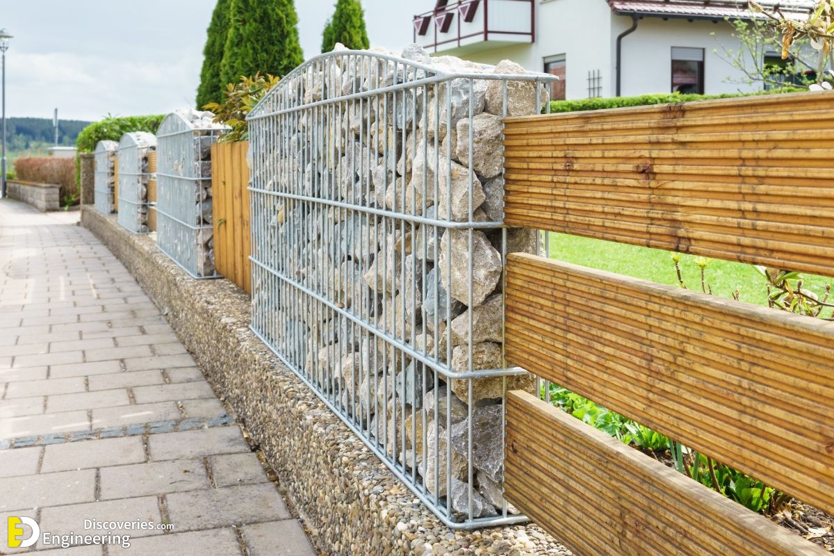 22-engineering-discoveries-how-to-fence-your-patio-without-spending-a-lot-in-the-process.jpg