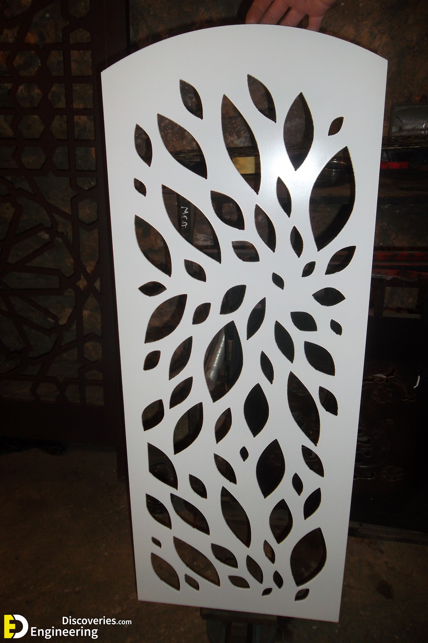 28-engineering-discoveries-amazing-steel-cnc-laser-cut-main-door-designs.jpg
