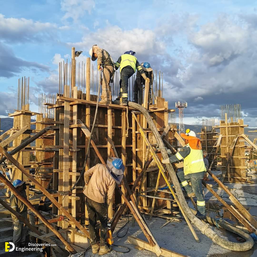 29-engineering-discoveries-332B-photos-record-the-results-of-workers-at-the-construction-site.jpg