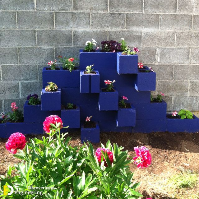 29-engineering-discoveries-creative-and-easy-garden-decorating-ideas-with-concrete-blocks.jpg