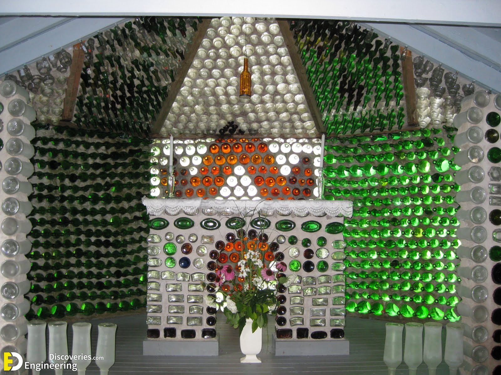 32-engineering-discoveries-how-to-build-a-house-made-from-pet-plastic-bottles.jpg